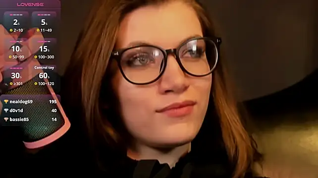 צ'אט XXX בשידור חי של CathyAdams