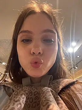 Онлайн чат XXX Lunabelle_