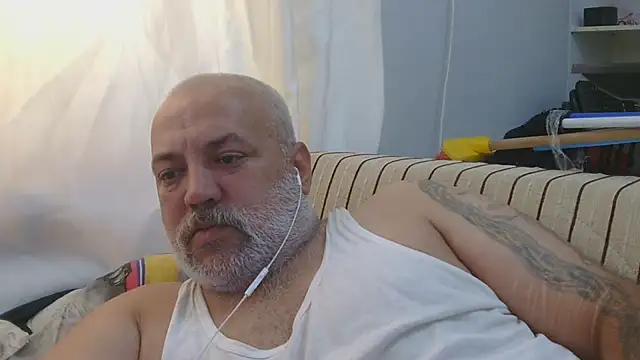 husoizmir's Live XXX Chat