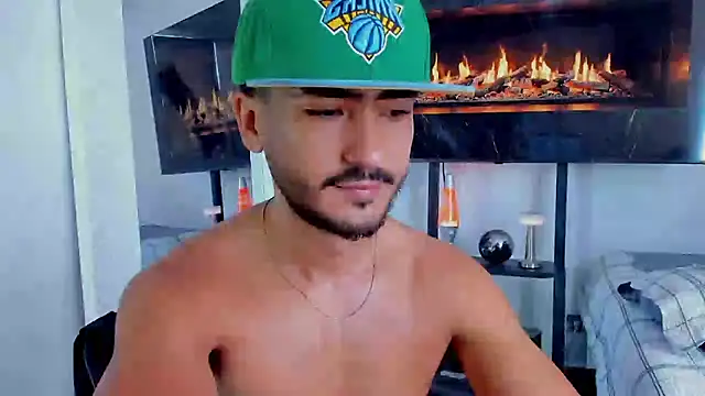 david__johnson372's Live XXX Chat