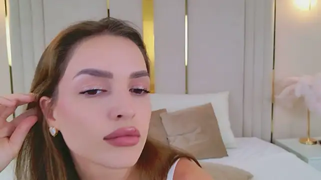 Živý XXX chat BellaHalles
