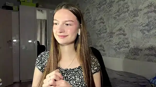 MargoMarcell XXX чат на живо