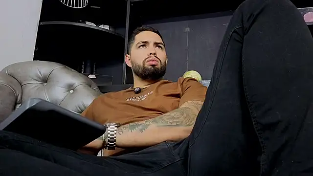 matteosantos XXX чат на живо