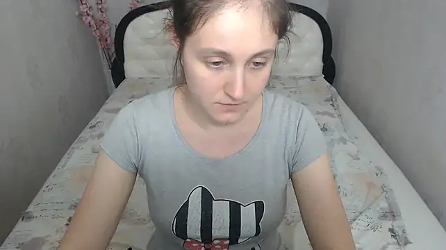 Holliy_Cooper Chat XXX in diretta
