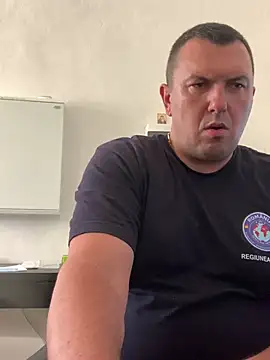 Mike8523 Live XXX Chat