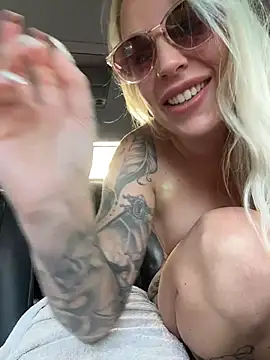 June695_ – Live XXX-chat