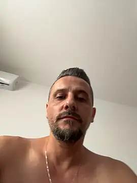 InsaneMattt's Live XXX Chat