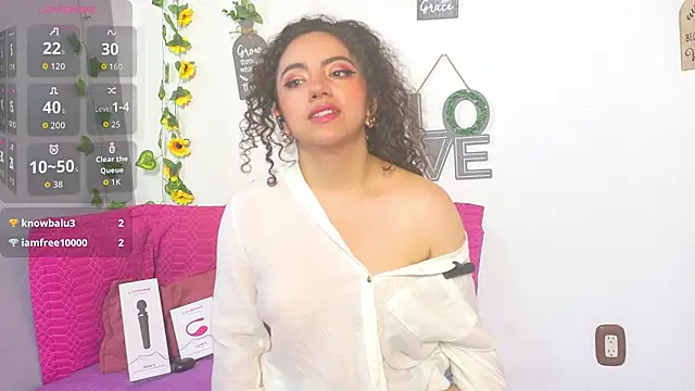 emiily_curly's Live XXX Chat