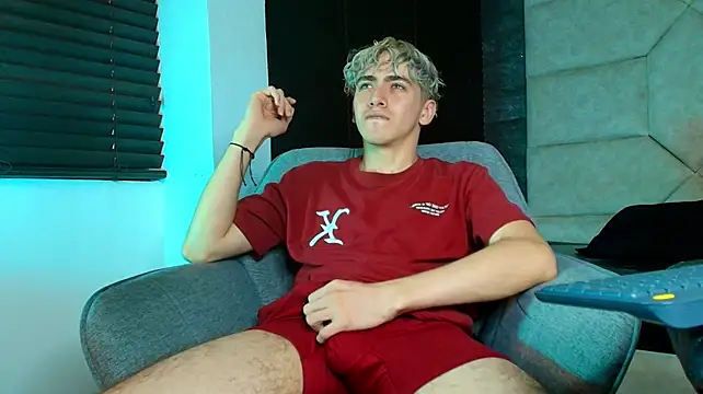Chat +18 de Tyler_Mcrey ao vivo