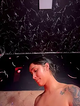 Chat +18 de Isabella-Teen ao vivo