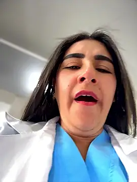 CAROLINE__07 élő XXX-chatje