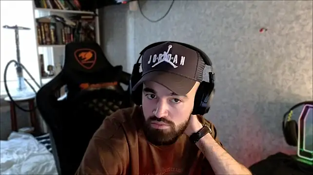 Chat XXX en directo de _Serious_Man