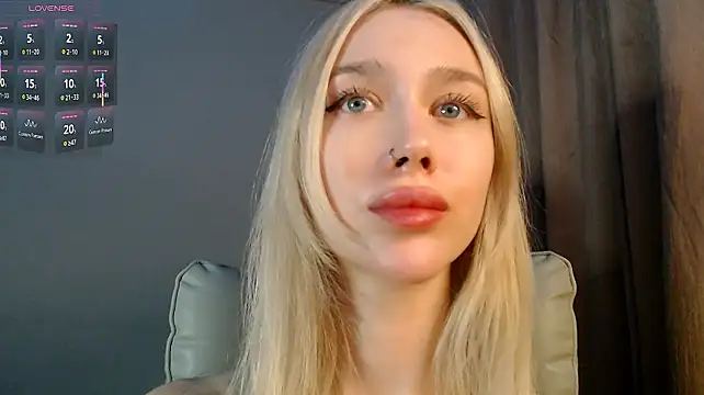 Des_chn Live XXX chat