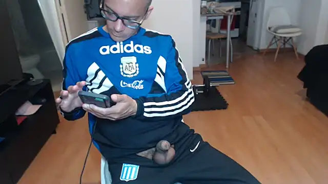 guachin_hunk – Naživo XXX chat