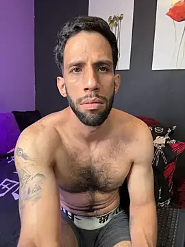 Chat +18 de Karim_mansur ao vivo
