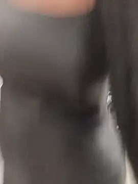 rihabsexy09 Adlı Modelin Canlı XXX Sohbeti