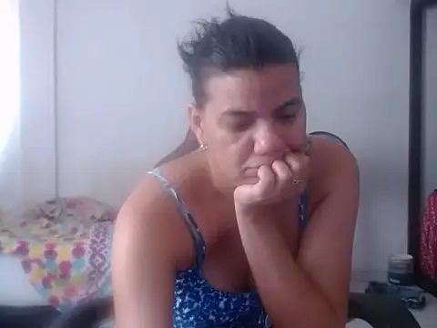 Adriana_0312 – Live XXX-chat