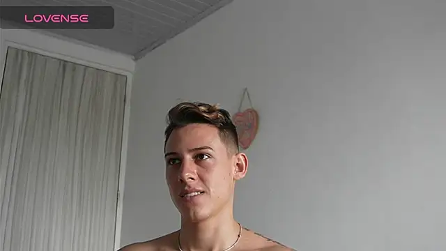 Živý XXX chat Muscle_King_Cum