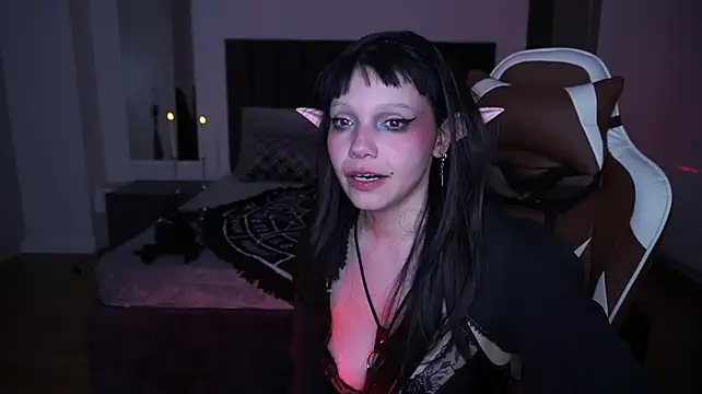 DarkFiance Adlı Modelin Canlı XXX Sohbeti
