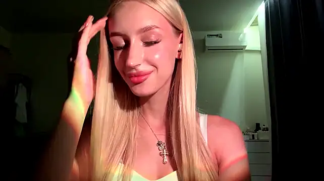 TanekaAmela Adlı Modelin Canlı XXX Sohbeti