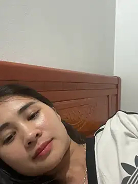 XXX chat uživo modela LittleSun_