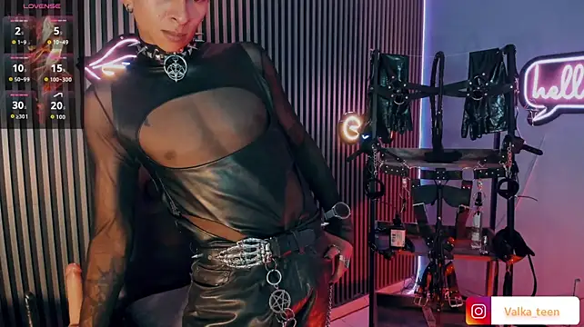 Maximoking26 – Naživo XXX chat