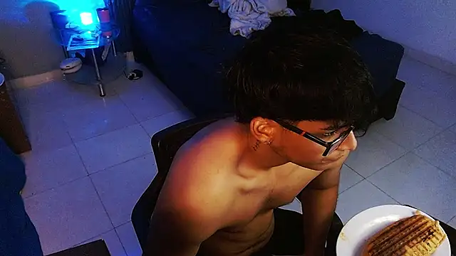 Chat XXX Live Mr_yisuzz