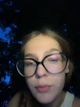 MilliWish Live XXX-chat