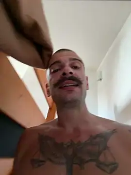 Chat XXX ao vivo de Greyoff