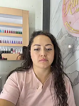Nails_Lucia Live XXX-Chat