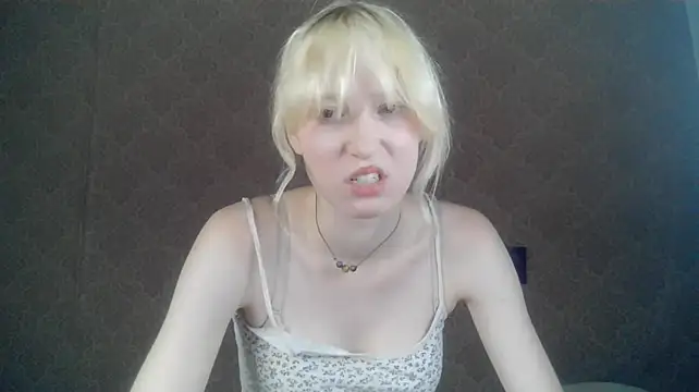 Chat XXX ao vivo de CaryCroy