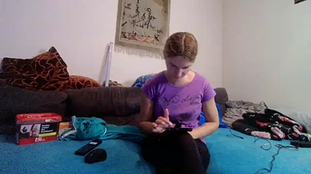 Mercedeswoman8's Live XXX Chat