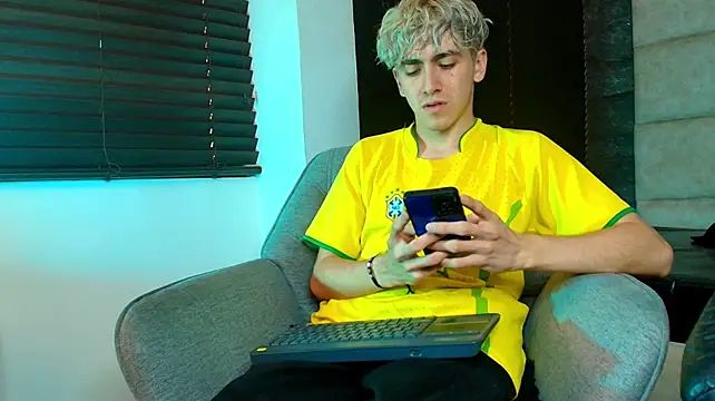 Czat XXX na żywo – Tyler_Mcrey