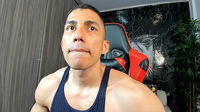 Chat XXX Live Erik_castle