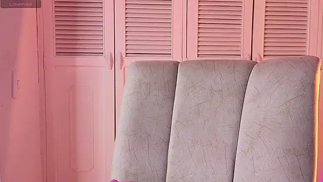 Katiaa_n's Live XXX Chat