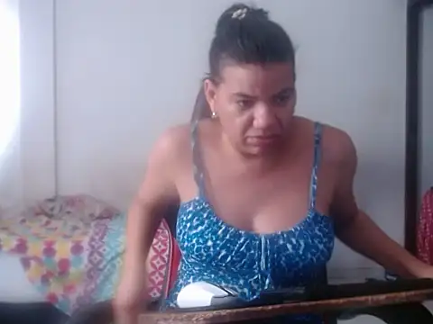 Adriana_0312's Live XXX Chat