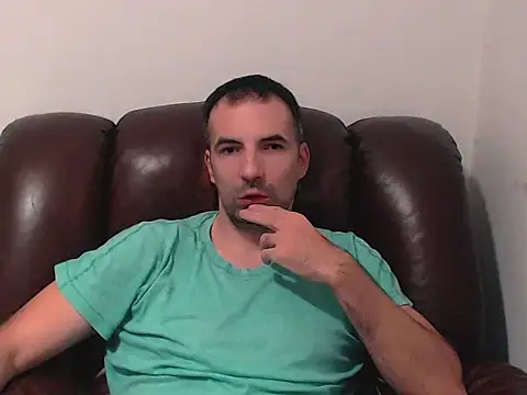 Leo_1617 – Live XXX-chat