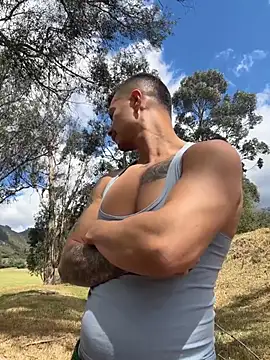 DOMINICKVEGAS77: απευθείας συνομιλία ΧΧΧ