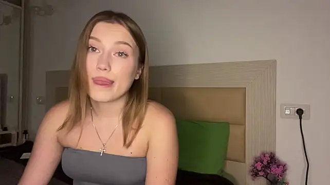 RosenMist Live XXX Chat