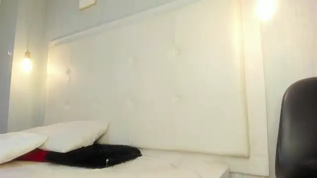 Chat +18 de victoria_cutee ao vivo