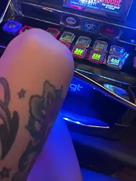 DeeDee-69 Live XXX-chat
