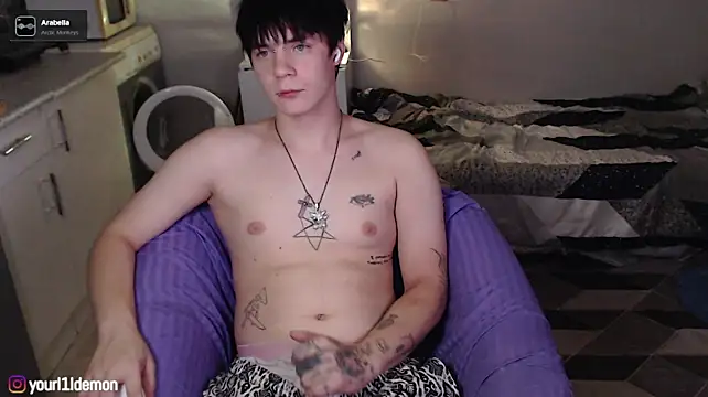 Chat XXX ao vivo de yourlildemon