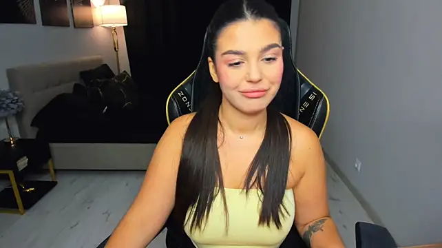 AlluringAriel's Live XXX Chat