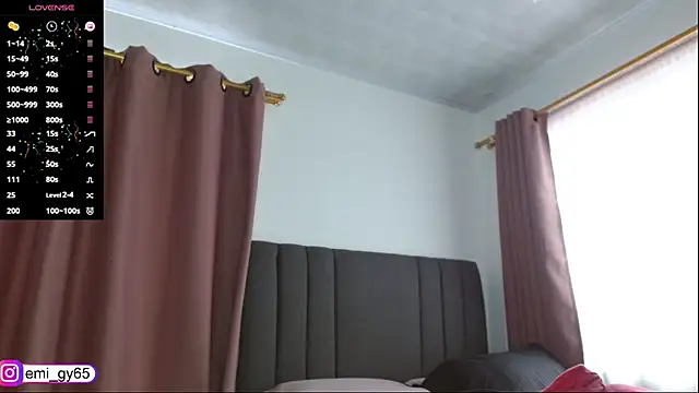 emilyn_grey1 live XXX chat