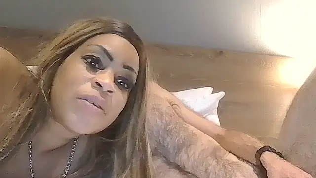 دردشة MissVegas الجنسية المباشرة