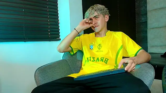 Chat XXX en directo de Tyler_Mcrey