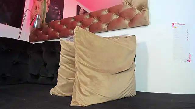AmelyaMann's Live XXX Chat