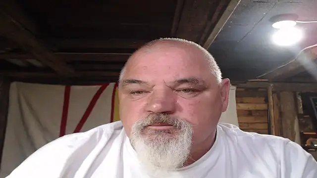 Newfiesausage1972 Show in webcam