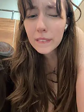 FroggyAnna Live XXX-Chat
