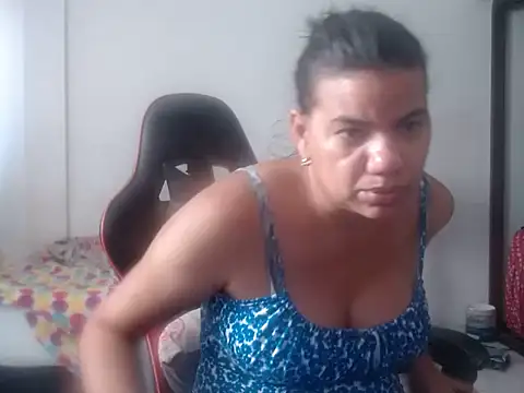 Chatroom XXX en direct de Adriana_0312